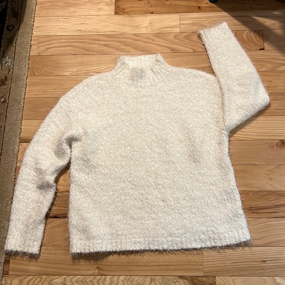 Fuzzy BBDakota sweater